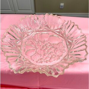EUC Vtg Sawtooth Edged Octagonal Pressed Glass Serving Dish with Curved Sides